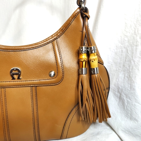 Etienne Aigner Genuine Leather Shoulder Bag EUC ❤️ - Picture 4 of 14